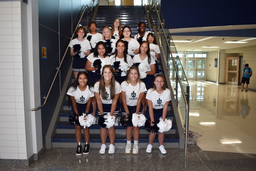 Saints Cheerleading Program Revived For 2022 23 Saint Peter High School